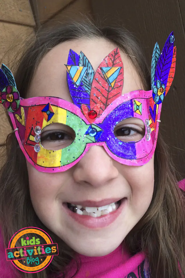 The kids will have fun making their own Mardi Gras mask